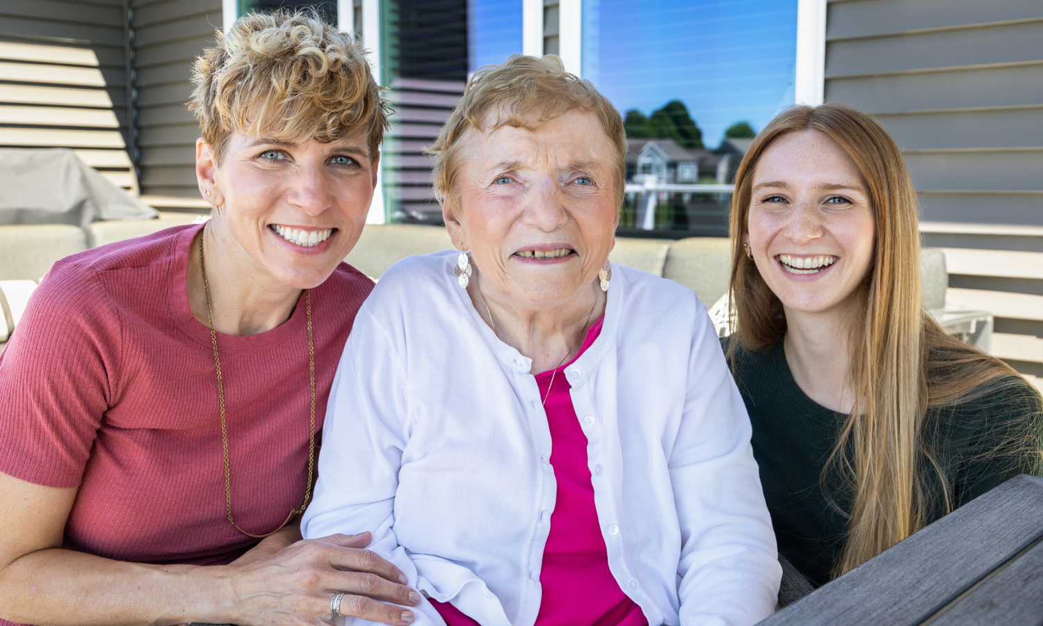 OT's and speakers working with seniors with dementia or Alzheimers. We promote brain function by providing dementia-friendly products and caregiver education.
